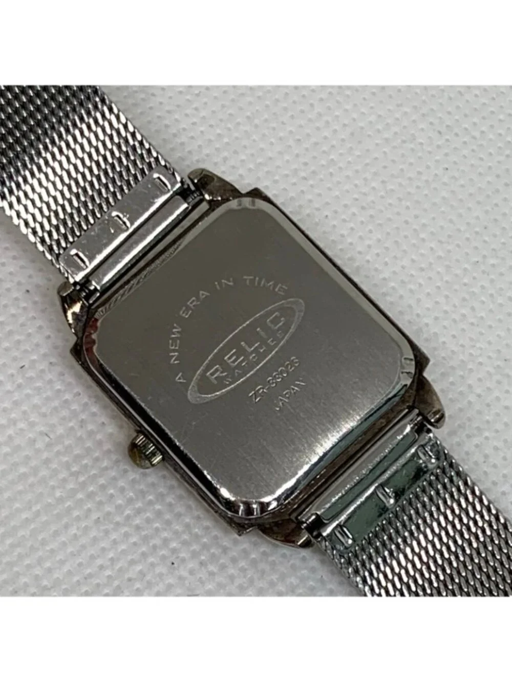 Vintage relic women’s watch silver gold tone squares case 26mm quartz running